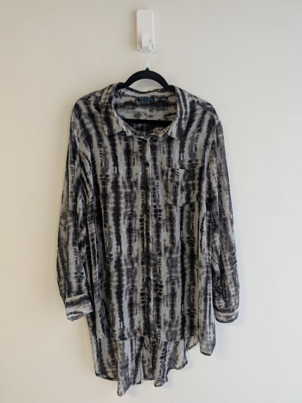 Mblm x Tess Holliday Tie Dye Abstract Flowy Relaxed Fit Button up Tunic Top